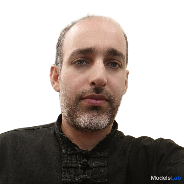 محسن گرامی نیا